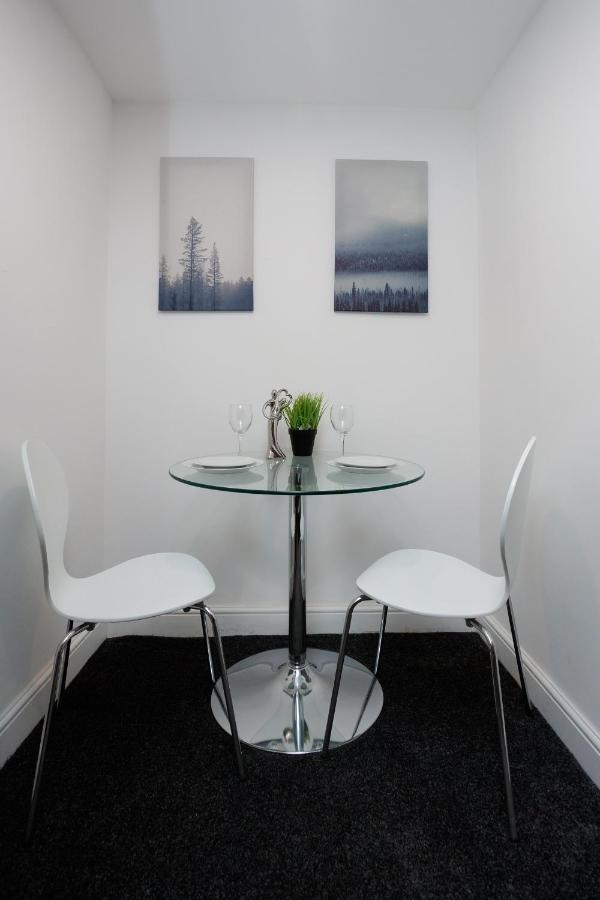 Carter House Apartments.....6 Beds In 3 Bedrooms リーズ 部屋 写真